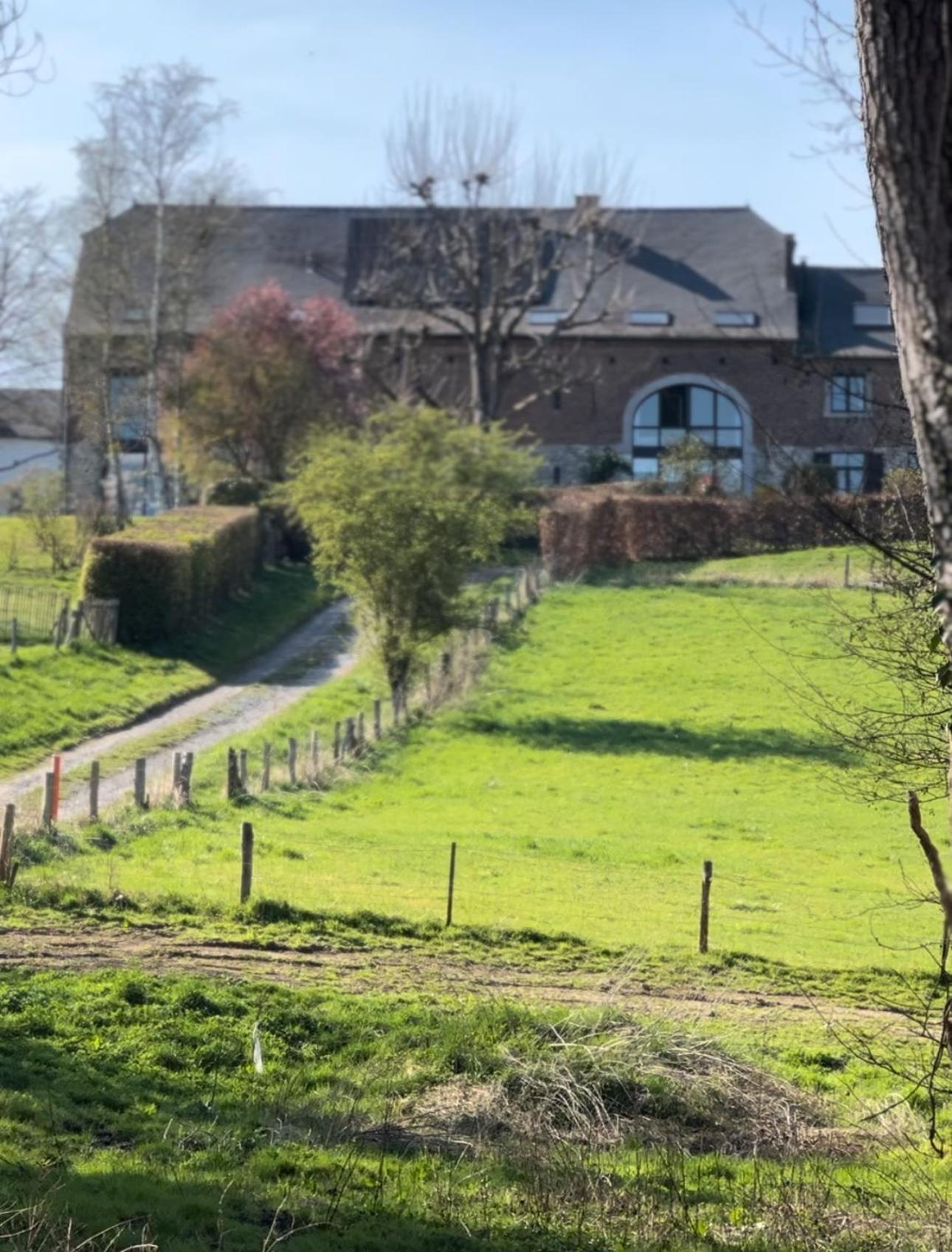 Les Deux Au Dessus De La Colline Séjour chez l'habitant Namur